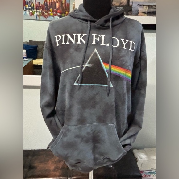 Pink Floyd Tops - ❤️Pink Floyd 1973 Dark Side of the Moon Hoodie-Medium
